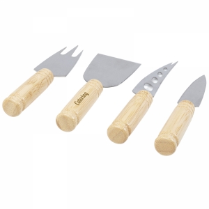 An image of Cheds 4 piece bamboo cheese set