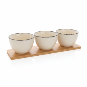 An image of Ukiyo 3 Piece Serving Bowl Set With Bamboo Tray