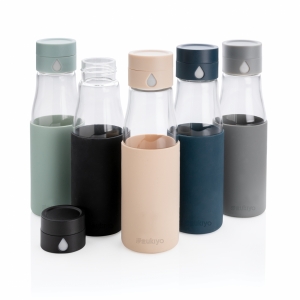 An image of Ukiyo Glass Hydration Tracking Bottle With Sleeve 600ml