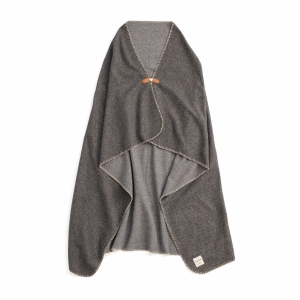 An image of VINGA Bilton Eco Poncho Blanket